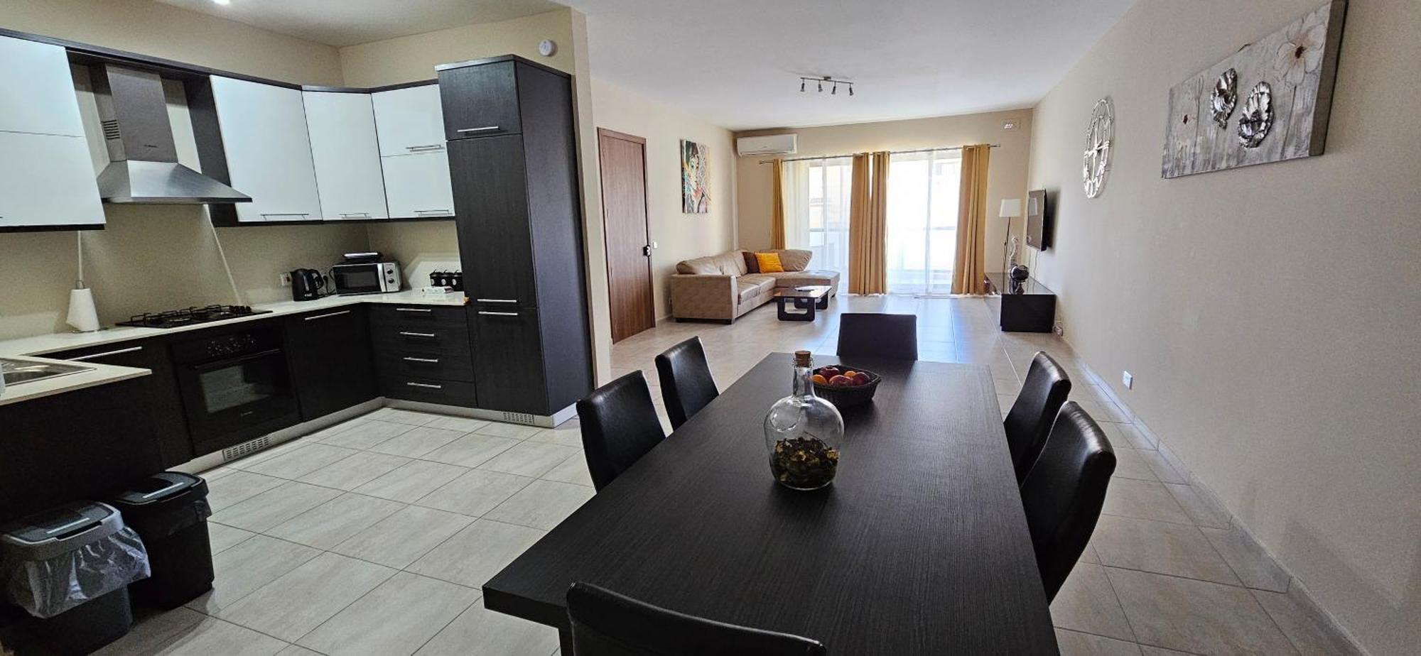 Large Apartment In Marsascala. Sleeps 6 มาร์ซาสคาลา ภายนอก รูปภาพ